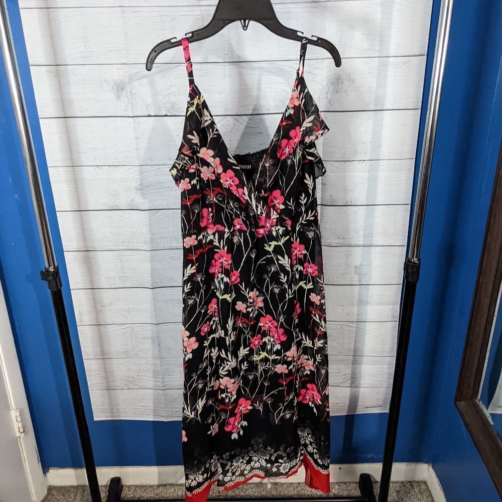 Express midi length floral dress v neck size medium